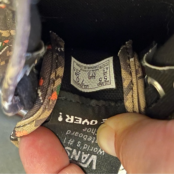 Vans Nintendo duck hunt sneakers size 5.5 mens and size 7 womens - Picture 8 of 8